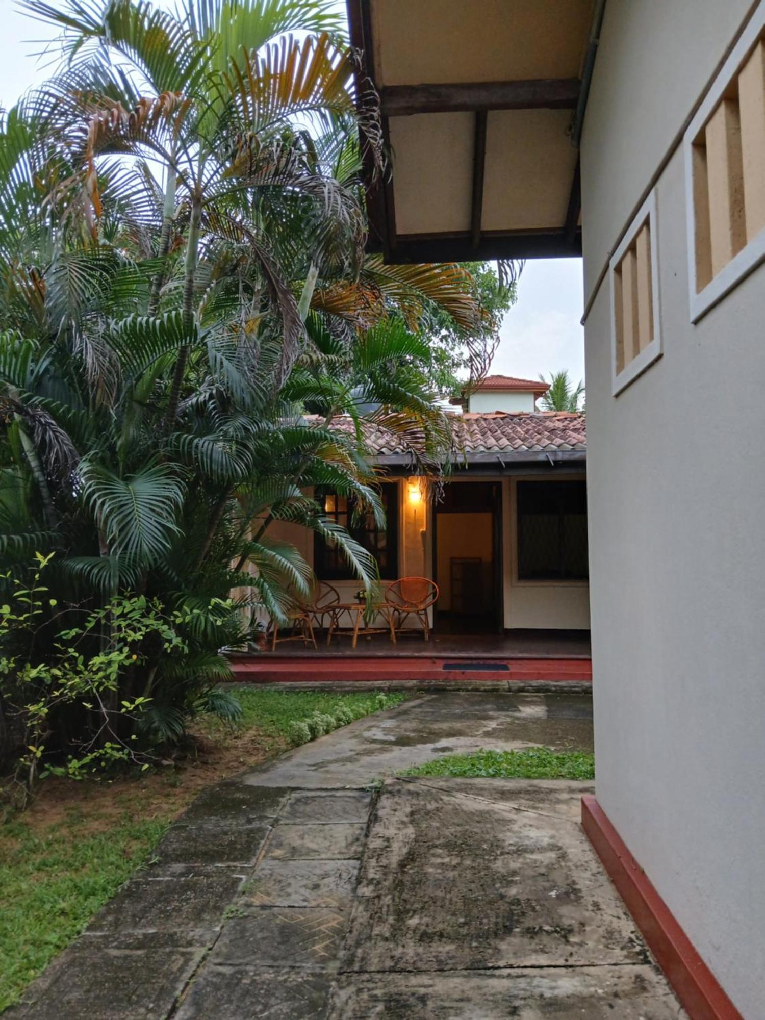 Fuchs Villas Negombo Buitenkant foto