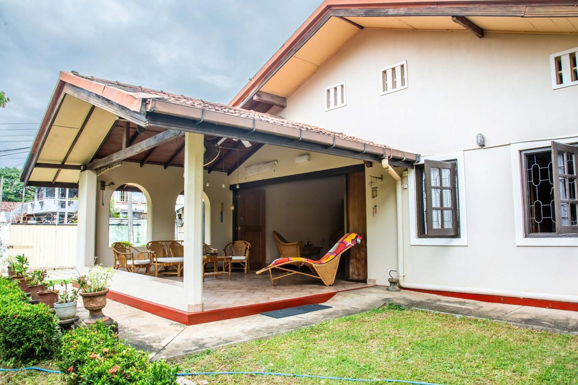 Fuchs Villas Negombo Buitenkant foto
