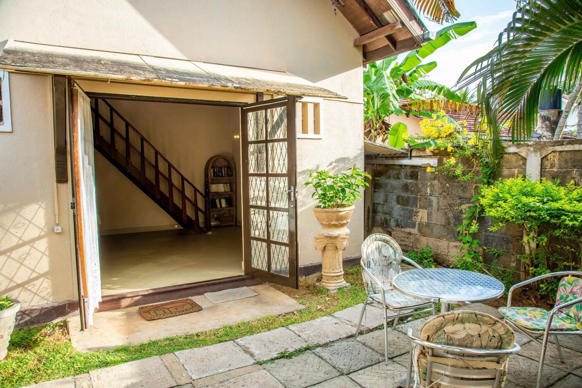 Fuchs Villas Negombo Buitenkant foto